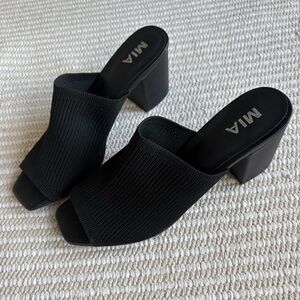 Mia Patina Block Heel Slip On Sandals 8.5 modern minimalist comfortable